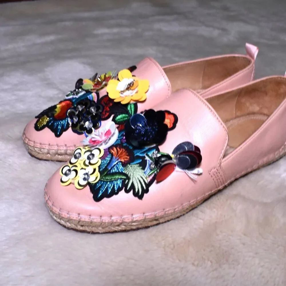 Bill Blass Sutton Pink Floral Embroidered Espadrilles Flats Size 7.5